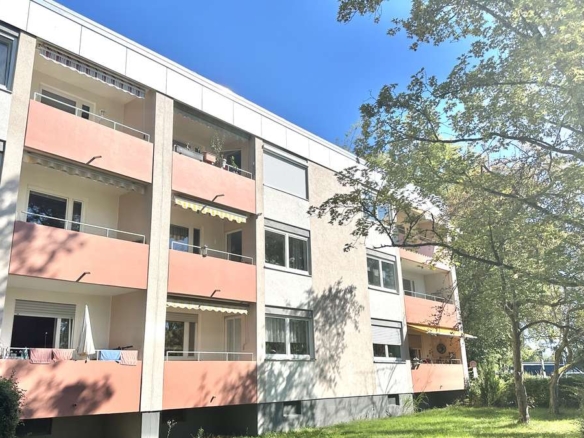 Familienfreundliche 3-Zi. Whg mit Südbalkon, EBK und TG