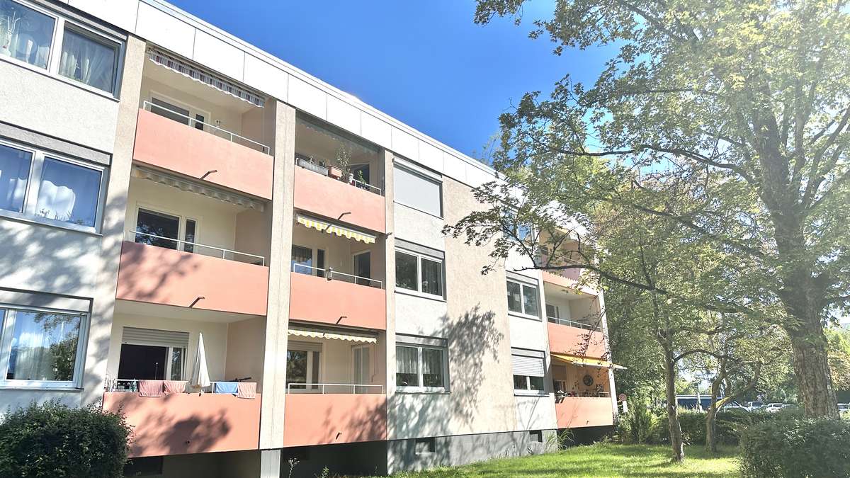 Familienfreundliche 3-Zi. Whg mit Südbalkon, EBK und TG