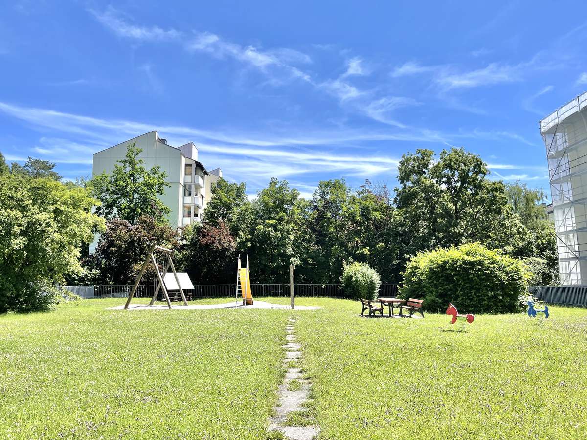 Helle 2,5-Zi.-Wohnung mit großzügigem Westbalkon