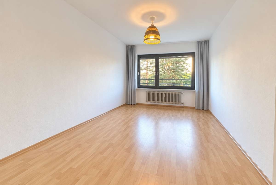 Helle 2,5-Zi.-Wohnung mit großzügigem Westbalkon