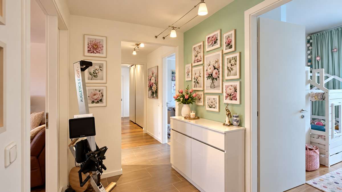ZWEITBEZUG: 4 Zimmer, 2 Bäder, EBK und gr. Südost-Balkon (Nähe S1)