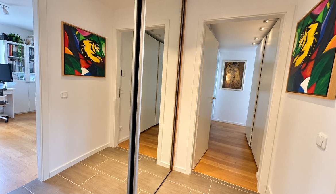 ZWEITBEZUG: 4 Zimmer, 2 Bäder, EBK und gr. Südost-Balkon (Nähe S1)