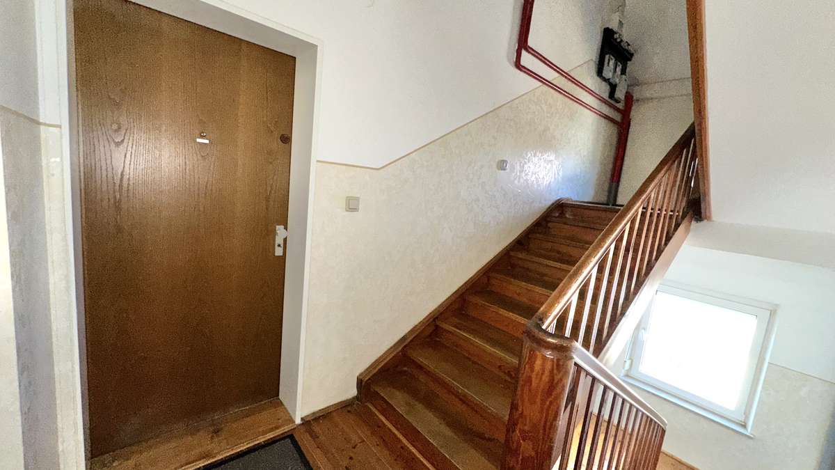 Gemütliches Wohnen mit Charme- Dielenboden, Wohnküche mit EBK & Garten