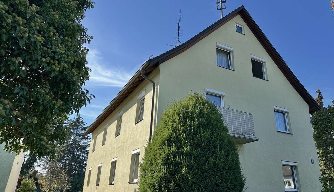 Gemütliches Wohnen mit Charme- Dielenboden, Wohnküche mit EBK & Garten