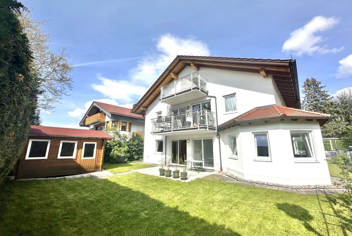 Exklusive 4-Zi.-Garten-Whg. in der Lerchenau – Moderne Ausstattung und viel Komfort