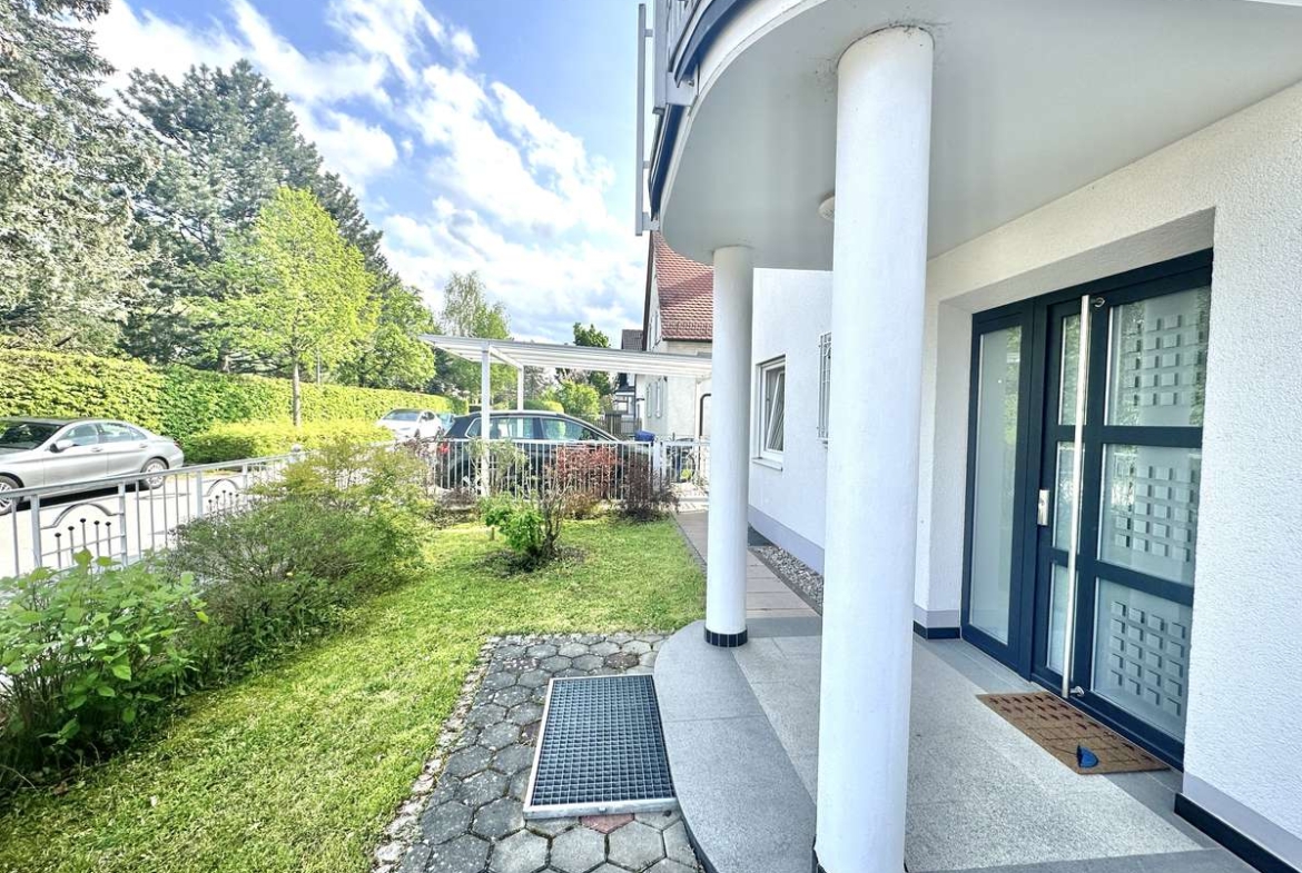 Exklusive 4-Zi.-Garten-Whg. in der Lerchenau – Moderne Ausstattung und viel Komfort