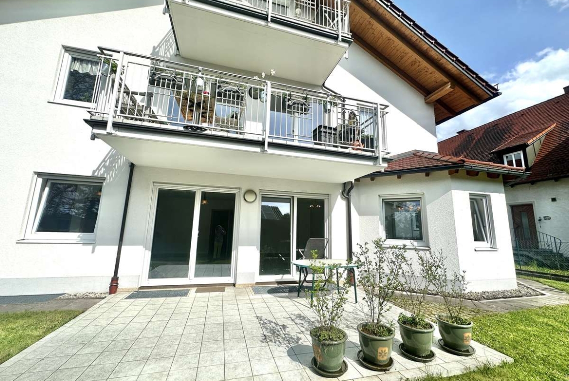 Exklusive 4-Zi.-Garten-Whg. in der Lerchenau – Moderne Ausstattung und viel Komfort