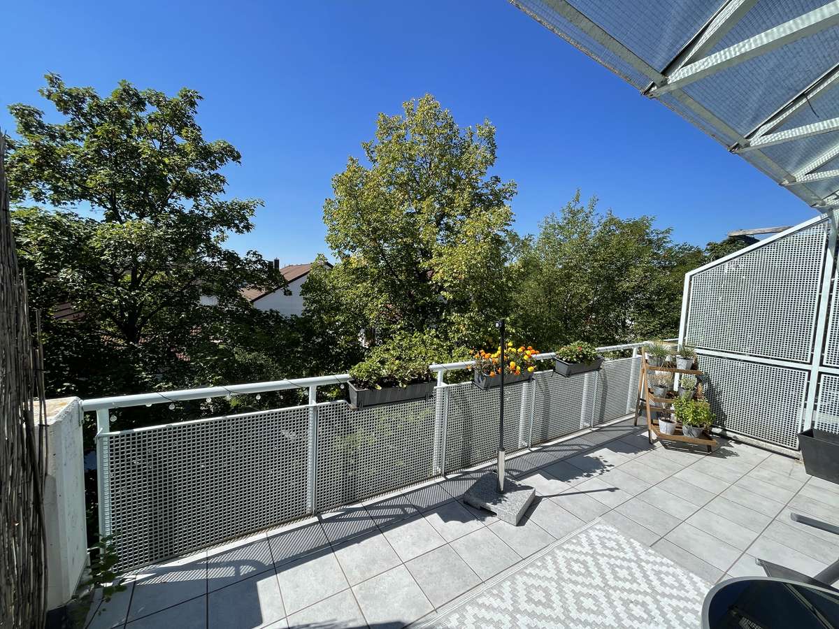 Ausblick Sonnige TRAUM-Dachterrassenwhg. mit EBK in Unterschleißheim / S1