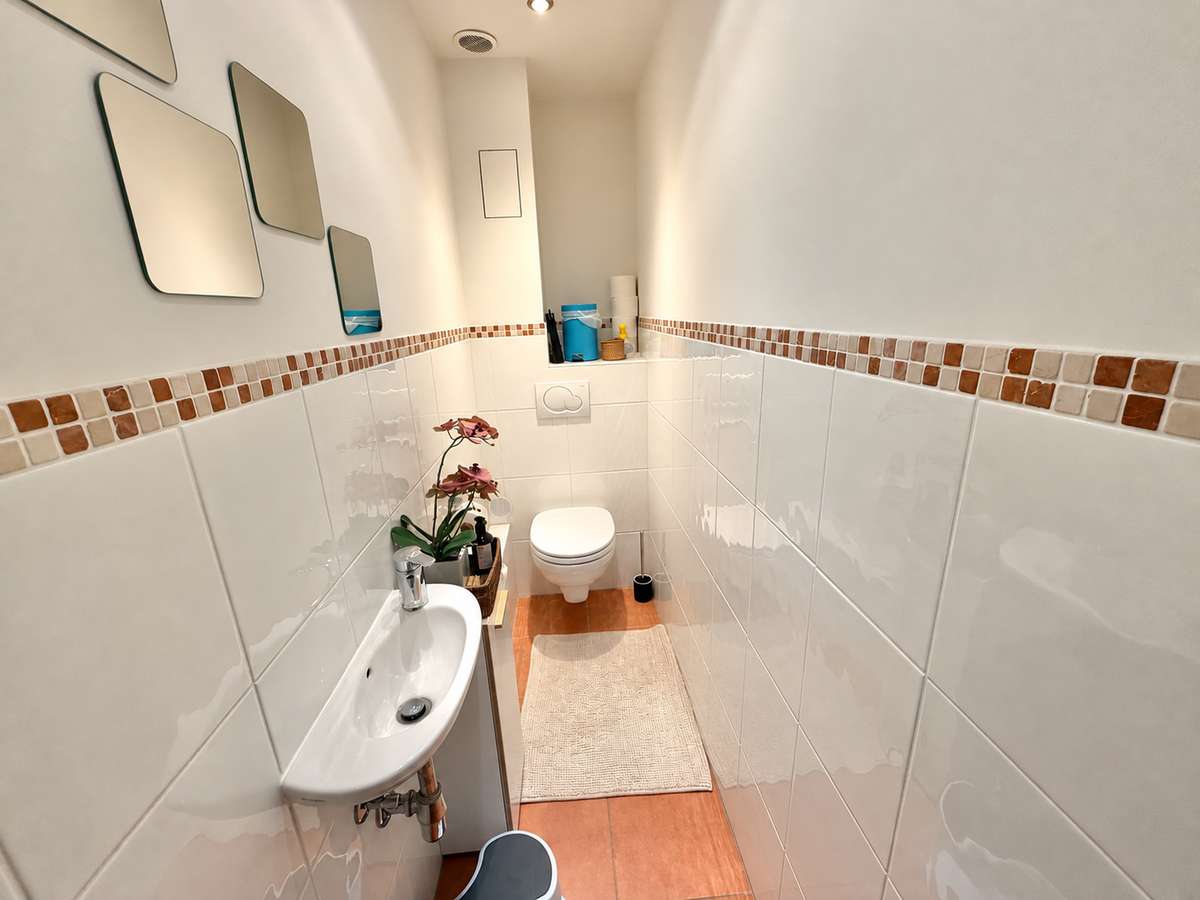 Gäste-WC Zentral leben, ruhig wohnen – 3-Zi.-Whg. in der Max-Vorstadt