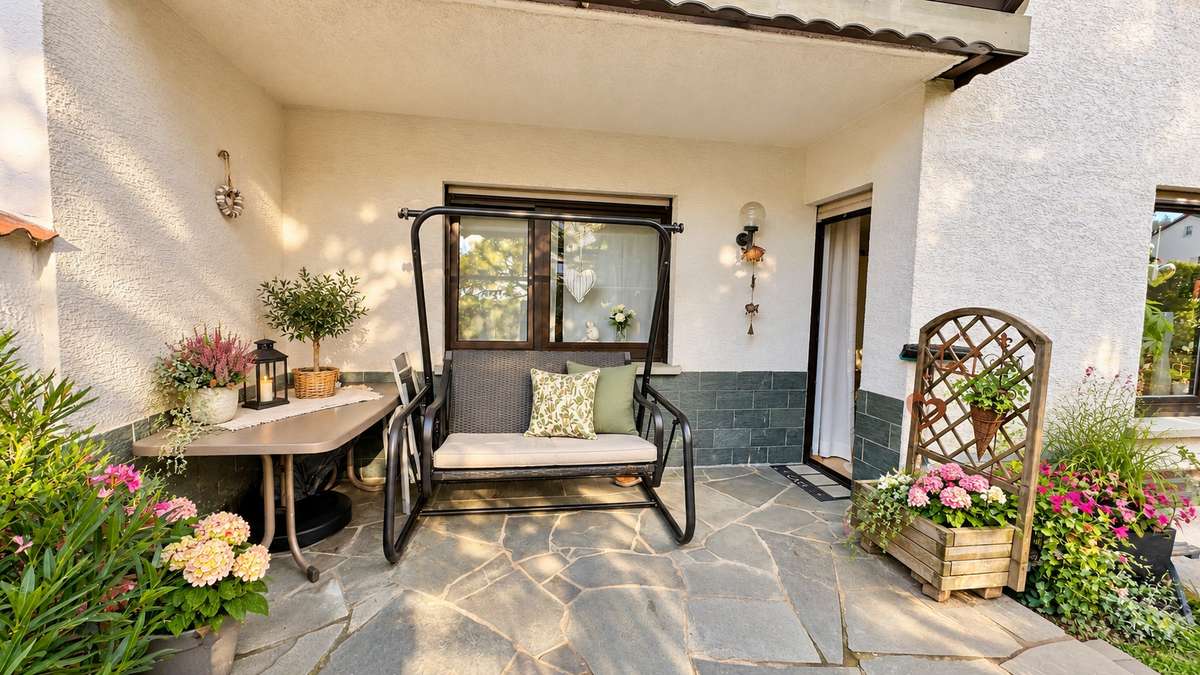 Südost Terrasse (EG) Goldbach ruft!! Charmantes 2-Familienhaus mit schönem Grundstück und vielen Möglichkeiten