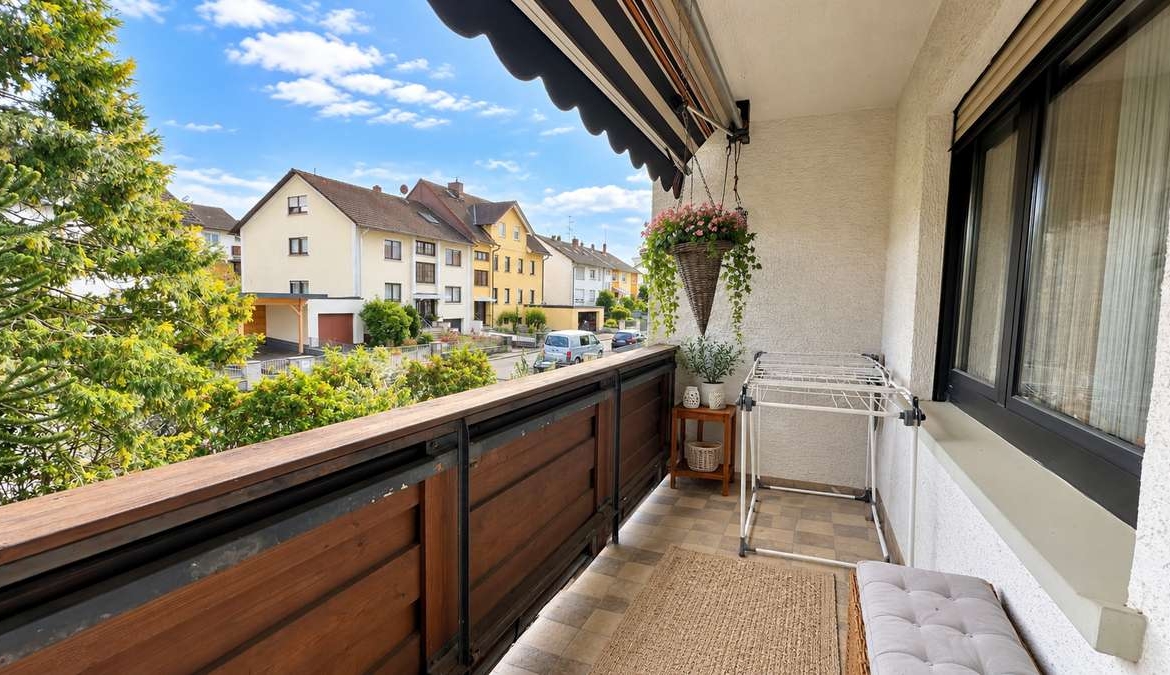 Goldbach ruft!! Charmantes 2-Familienhaus mit schönem Grundstück und vielen Möglichkeiten