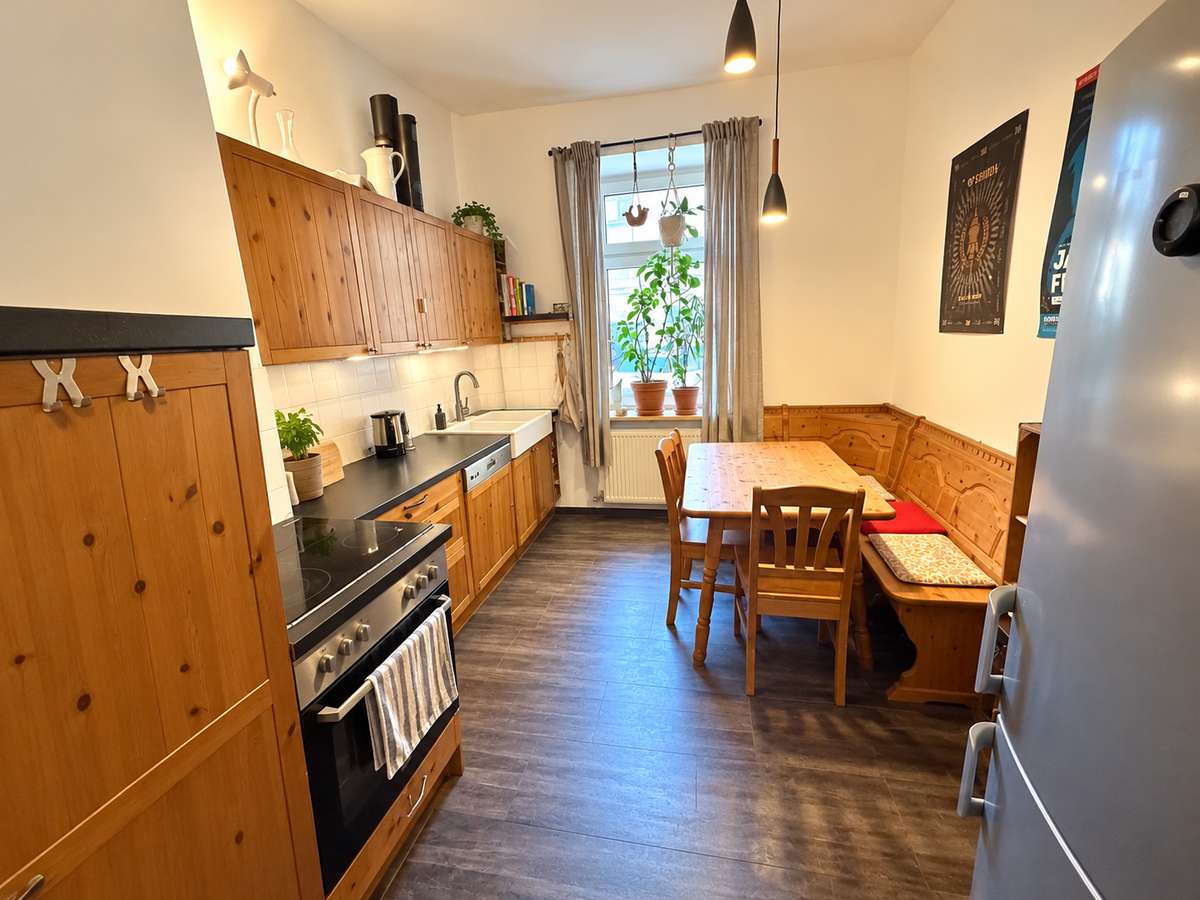 Altbauflair in bester Stadtlage – 2-Zi.-Whg. in der Isarvorstadt